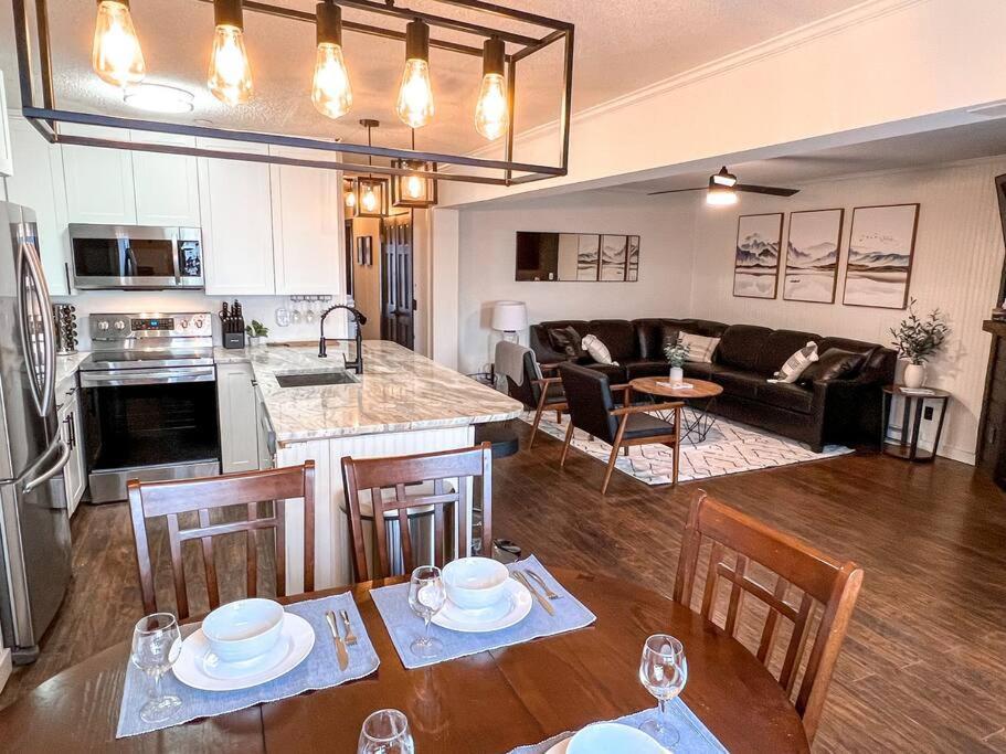 202D Summit - Completely Remodeled Modern Condo In Summit! Snowshoe Kültér fotó